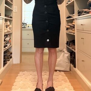 Elegant Black Buttoned Pencil Skirt